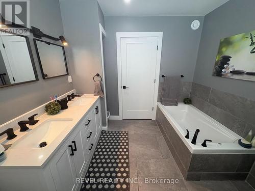 294 Chabot Crescent, Mattice-Val Cote (Mattice), ON 