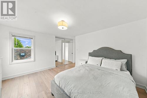 2250 Munn'S Avenue, Oakville, ON 