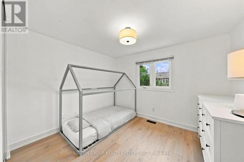 2250 Munn'S Avenue, Oakville, ON 