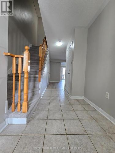 67 TOSCANA DRIVE , Whitby (Taunton North), Ontario L1R 2Z3 2