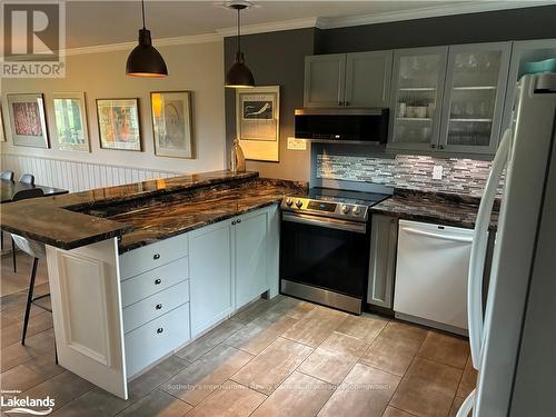570 OXBOW CRESCENT , Collingwood, Ontario L9Y 5B4 5
