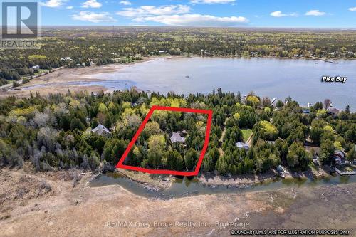 Tucked away in Pike Bay - 28 Stewarts Point, Northern Bruce Peninsula, ON 