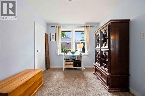 875 Woodland Avenue, Sarnia, ON 