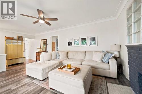 875 Woodland Avenue, Sarnia, ON 