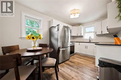 875 Woodland Avenue, Sarnia, ON 