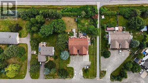 B - 5744 Andrasi Crescent, Ottawa, ON 
