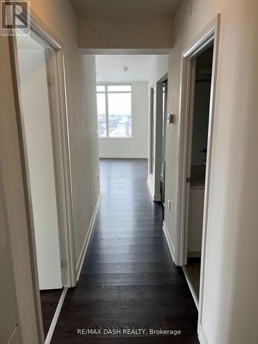 806W - 27 Bathurst Street, Toronto, ON 
