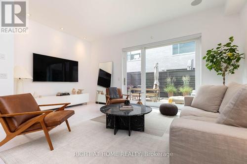 248 Manning Avenue, Toronto, ON 