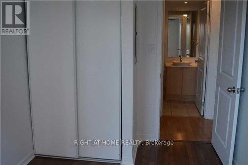 2 - 32 FLORENCE WYLE LANE , Toronto, Ontario M4M 3E7 2