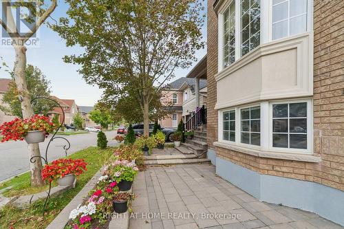 13 Weston Crescent, Ajax, ON 