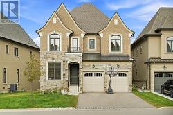 18 CASAVANT COURT Vaughan, ON L6A 5A5