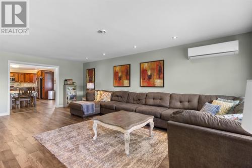 25 Chamberlains Road, Conception Bay South, NL 