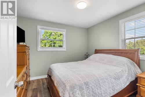 25 Chamberlains Road, Conception Bay South, NL 