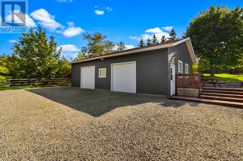 25 Chamberlains Road, Conception Bay South, NL 
