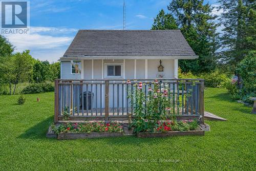 22 Ahmic Street, Magnetawan, ON 