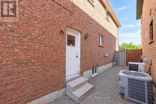 96 Cresthaven Road, Brampton, ON 
