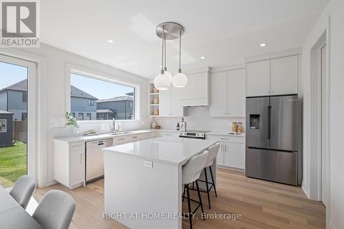 337 Manhattan Drive, London South (South K), ON 