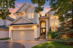 92 BROUGHTON STREET Ottawa, ON K2K 3N4