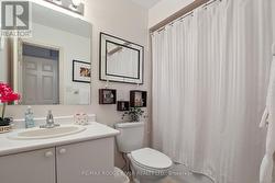 Ensuite Bathroom - 