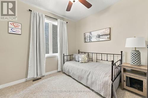 Main Bdrm 3 - 25 Manor Forest Road, East Gwillimbury, ON 