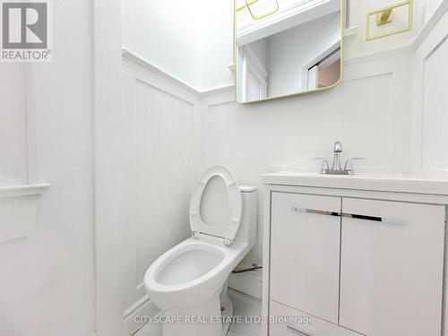 2pc Powder Room - 60 Hillview Drive, Newmarket, ON 