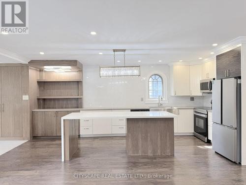 Kitchen - 60 Hillview Drive, Newmarket, ON 