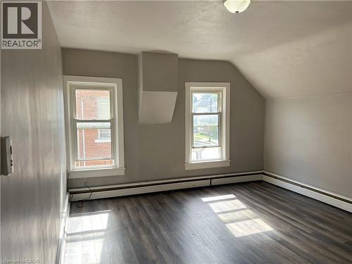 Upper unit - 102 Stanley Street, Simcoe, ON 