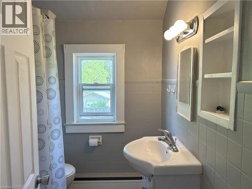 Upper unit - 102 Stanley Street, Simcoe, ON 