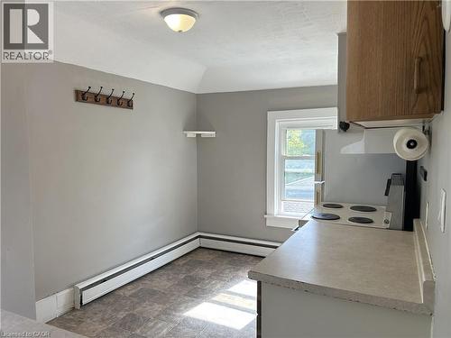 Upper unit - 102 Stanley Street, Simcoe, ON 
