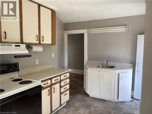 Upper unit - 102 Stanley Street, Simcoe, ON 