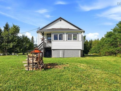 3 Florence Street, Herring Cove, NS 