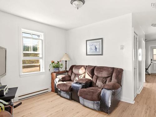 3 Florence Street, Herring Cove, NS 