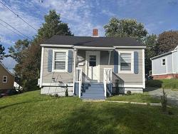 49 Mechanic Street Trenton, NS B0K 1X0