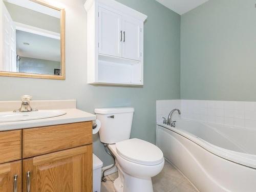 2 Cameron Drive, Melvern Square, NS 