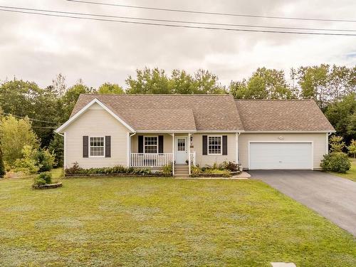 2 Cameron Drive, Melvern Square, NS 