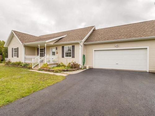 2 Cameron Drive, Melvern Square, NS 