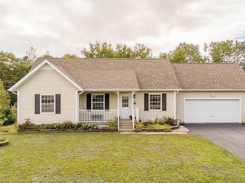 2 Cameron Drive, Melvern Square, NS 