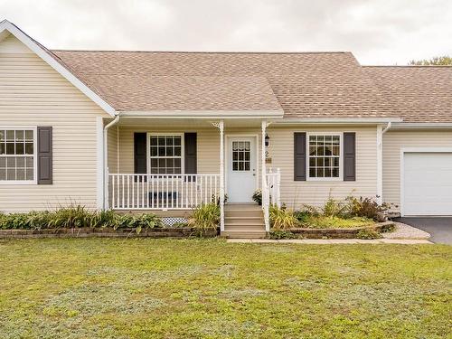 2 Cameron Drive, Melvern Square, NS 