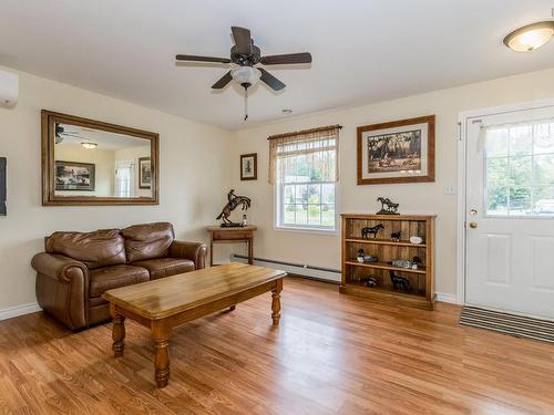 2 Cameron Drive, Melvern Square, NS 