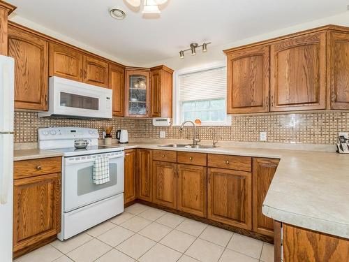 2 Cameron Drive, Melvern Square, NS 