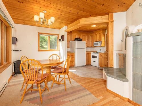100 Whispering Pine Drive, Canaan, NS 