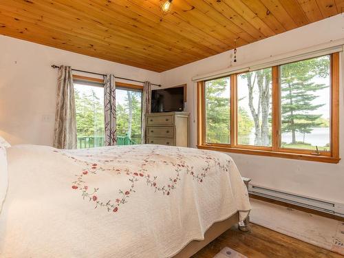 100 Whispering Pine Drive, Canaan, NS 