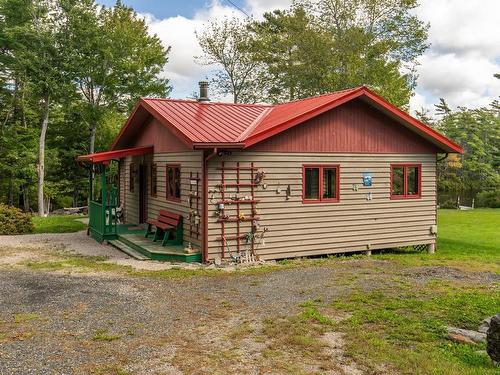 100 Whispering Pine Drive, Canaan, NS 