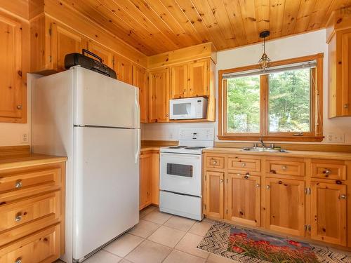 100 Whispering Pine Drive, Canaan, NS 