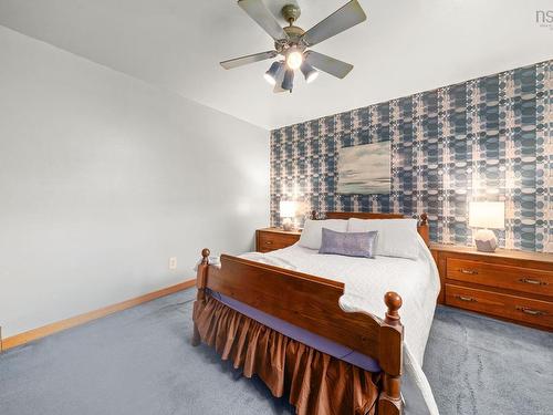 10 Caudle Park Crescent, Lower Sackville, NS 