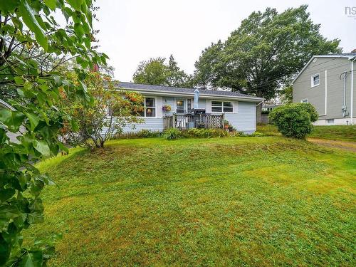 10 Caudle Park Crescent, Lower Sackville, NS 