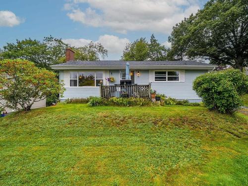 10 Caudle Park Crescent, Lower Sackville, NS 