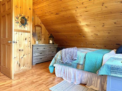 218 Pipes Beach Lane, Northport, NS 