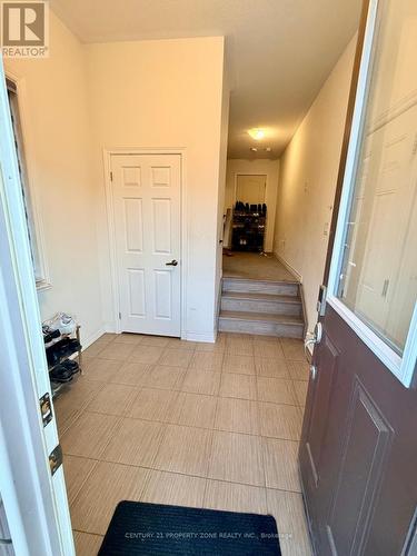 MAIN/UPPER - 31 HASHMI PLACE , Brampton, Ontario L6Y 6J9 3