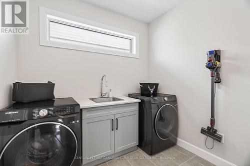 7251 Silver Creek Circle, London South (South V), ON 